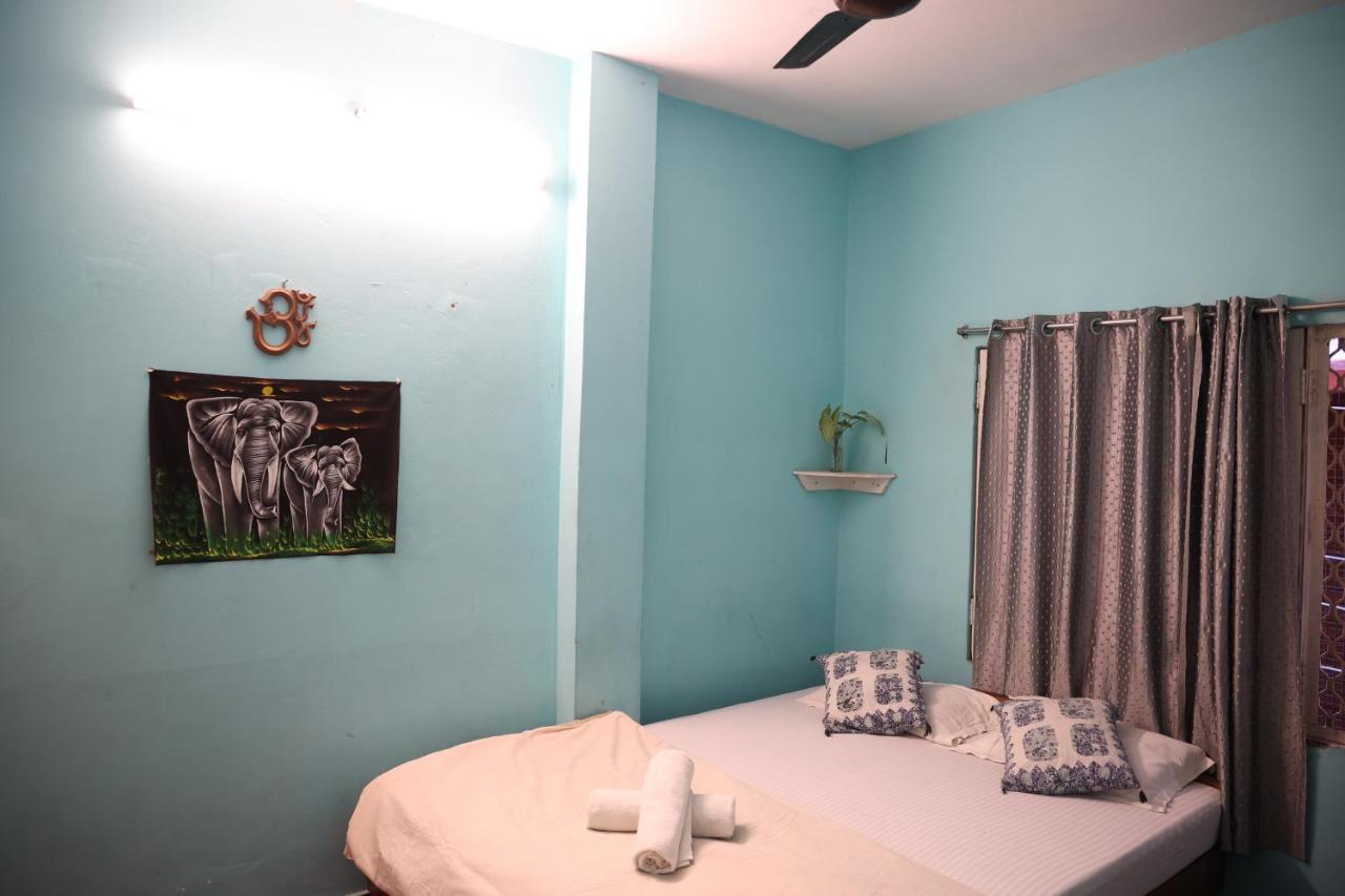 Good Vibes Hostel 바라나시 외부 사진