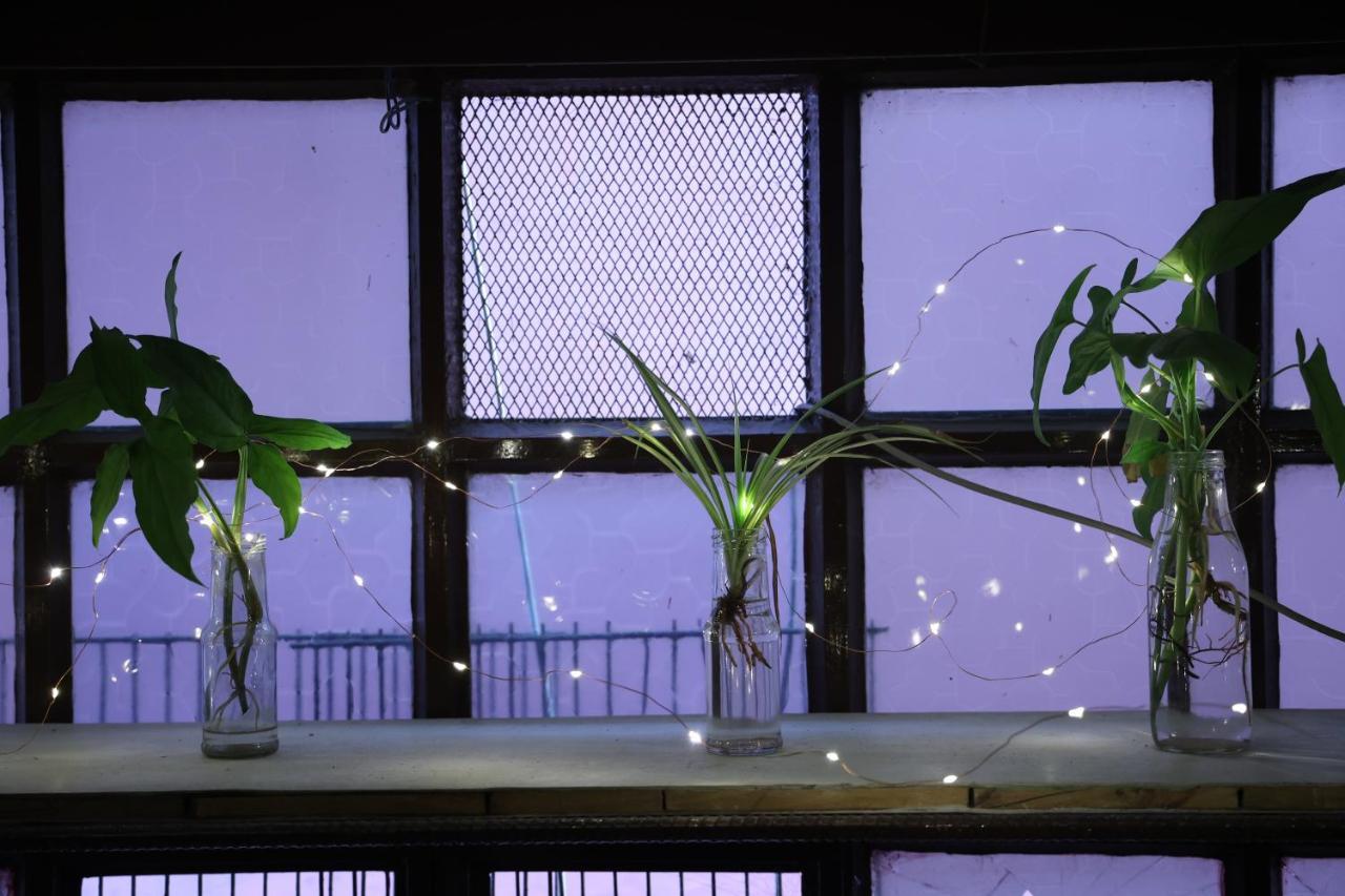 Good Vibes Hostel 바라나시 외부 사진