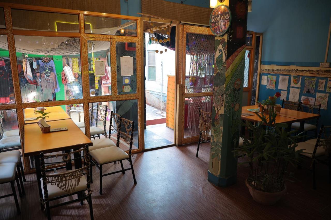 Good Vibes Hostel 바라나시 외부 사진