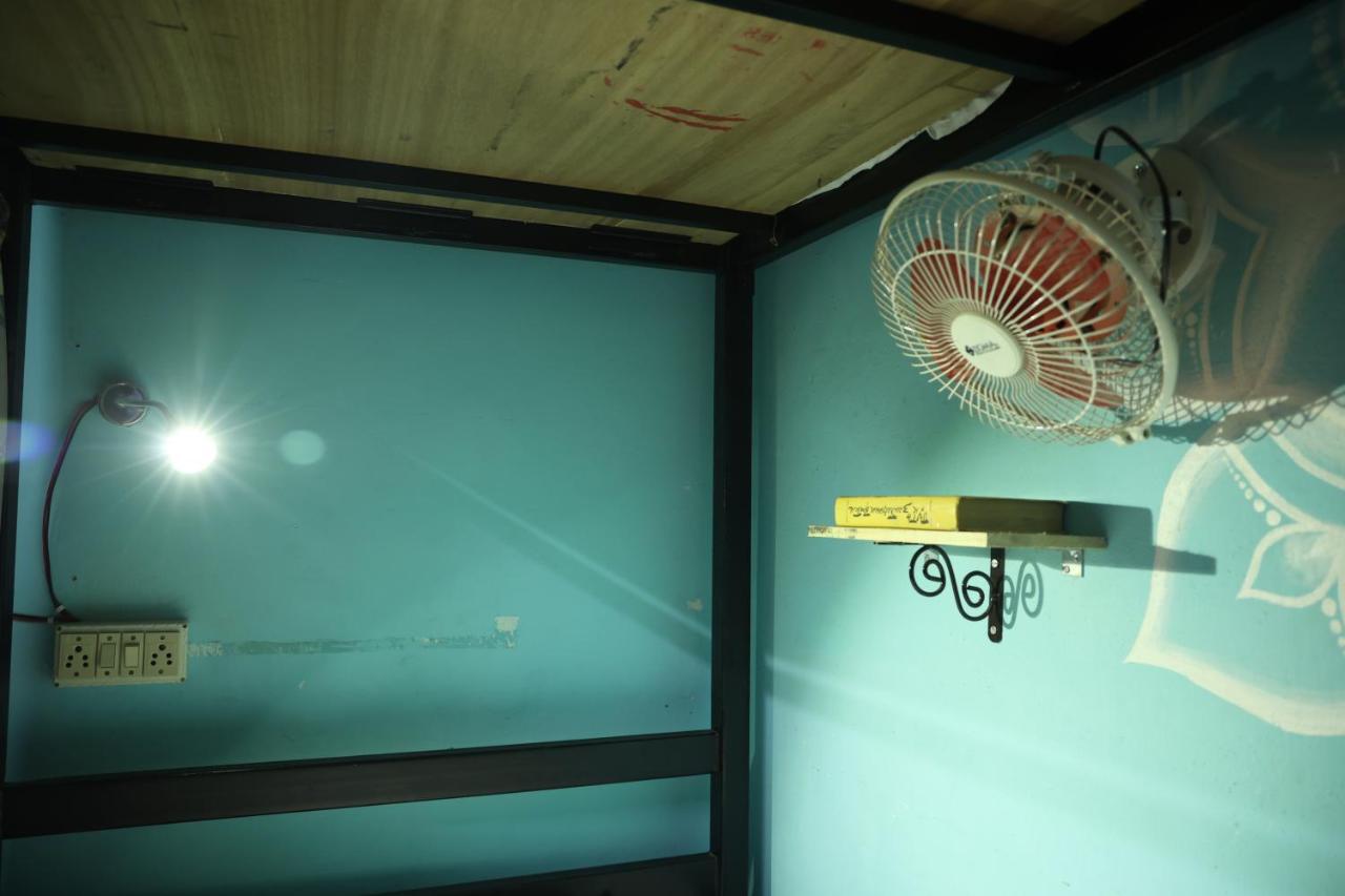 Good Vibes Hostel 바라나시 외부 사진